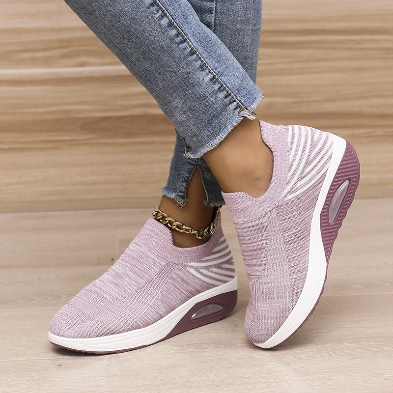 Women's Slip-On Shoes in Breathable Mesh – Round Toe Flat