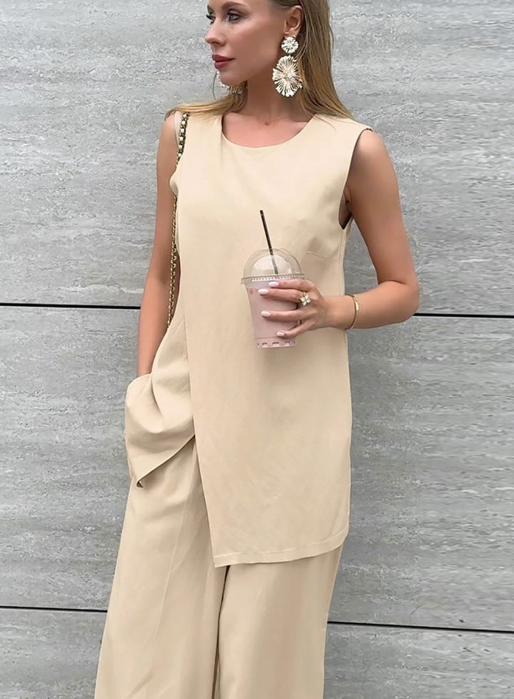 Women's Relaxed Fit Minimalist Set – Elegant Structured Fabric
