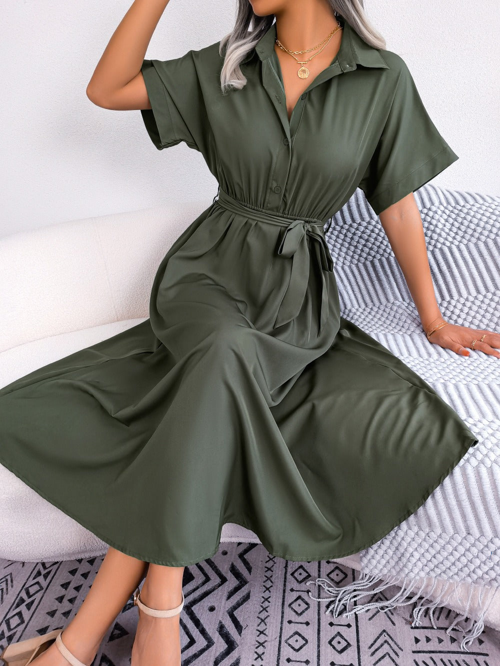 Lockeres Damenhemdkleid – Gebundener Gürtel & Lässiger Schnitt