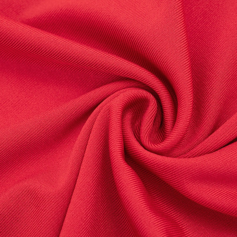 Langes Damenkleid Bodycon mit Neckholder – Stretch, Rückenfrei, Eng geschnitten, Metall-Detail
