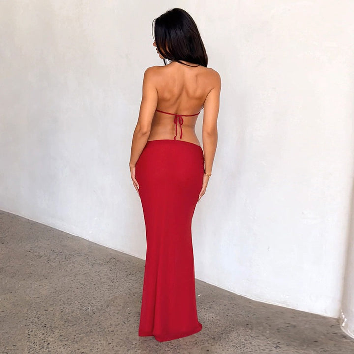 Langes Damenkleid Bodycon mit Neckholder – Stretch, Rückenfrei, Eng geschnitten, Metall-Detail