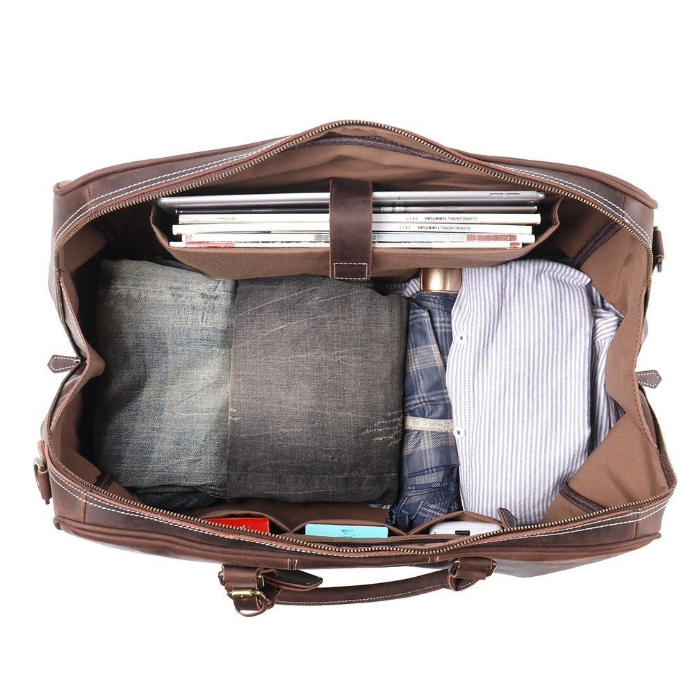 Herren-Reisetasche aus echtem Leder – Strukturierte Silhouette und abnehmbare Schulterriemen