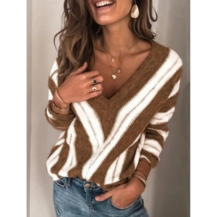 Pull Femme en Maille Col V – Rayures Chevron Coupe Loose