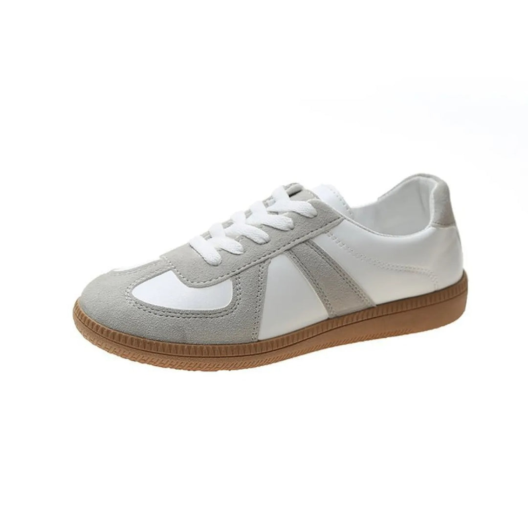Women's Retro Casual Sneakers – Smooth Upper with Textured Panels