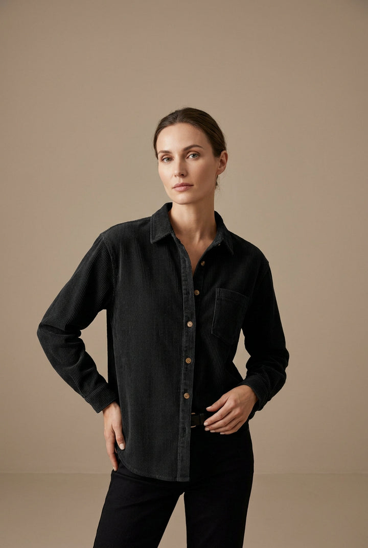 Surchemise Femme en Velours Côtelé – Coupe Décontractée à Col Chemise