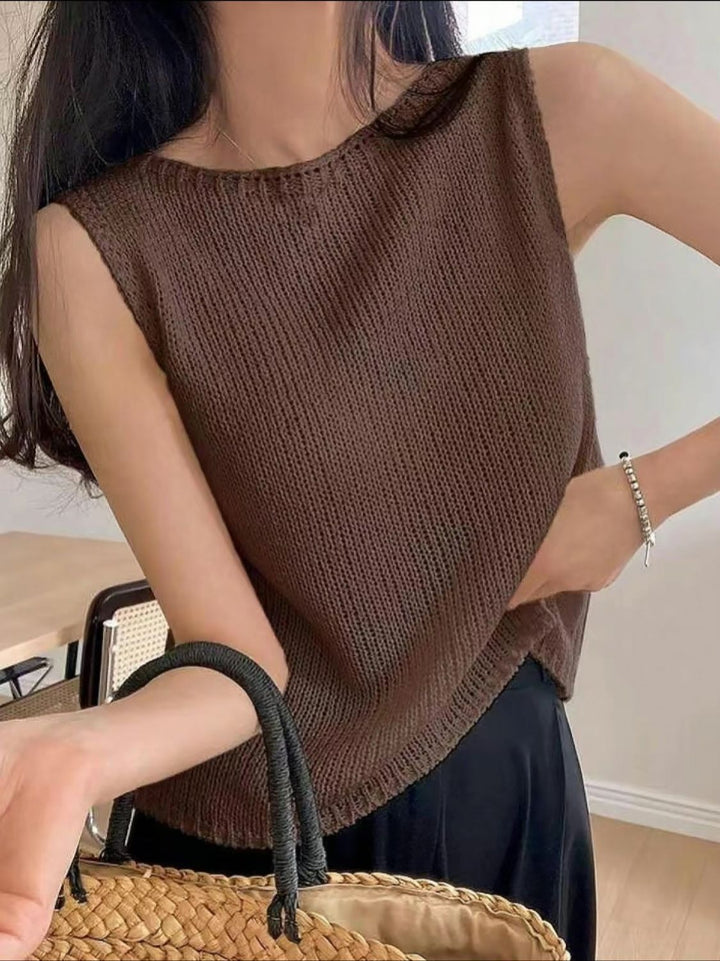 Top Women’s Sleeveless Knit – Refined Minimalist Sweater