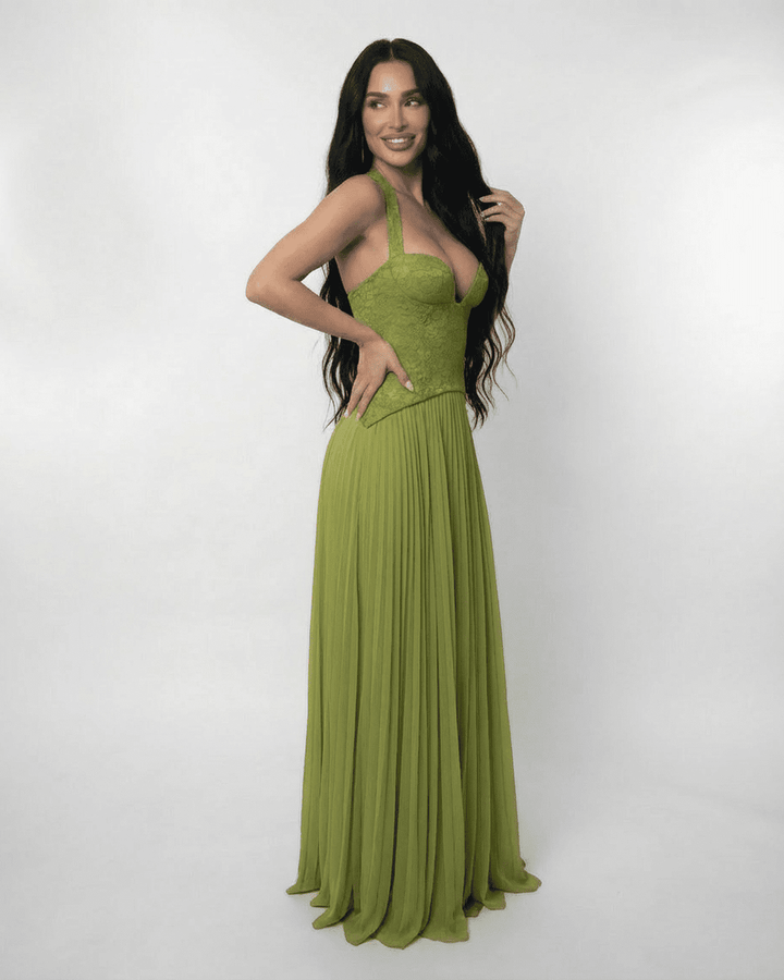 Abito lungo donna con collo a halter – schiena con corsetto allacciato e gonna plissettata