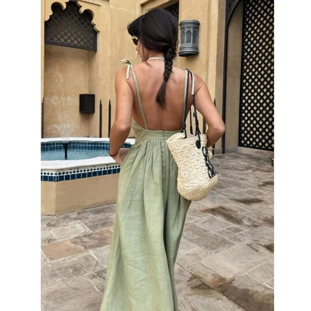 Weiches langes Damenkleid – trapezförmiger Schnitt, ärmellos mit offenem Rücken