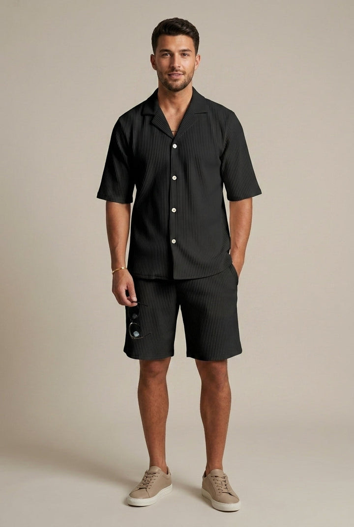 Completo Uomo Due Pezzi Costellato – Camicia a Maniche Corte e Pantaloni con Coulisse
