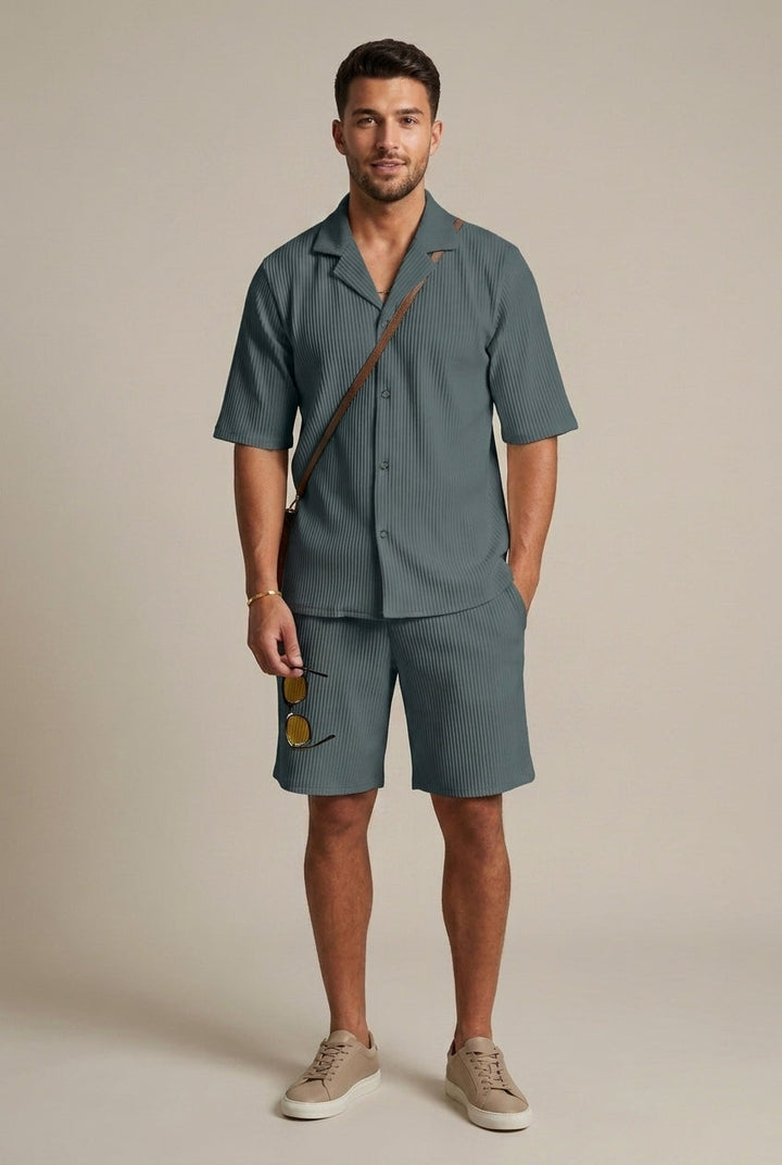 Completo Uomo Due Pezzi Costellato – Camicia a Maniche Corte e Pantaloni con Coulisse