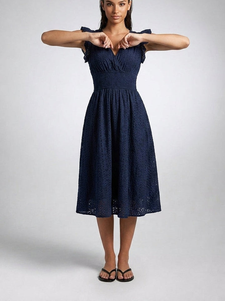 Vestito midi da donna in broderie anglaise – scollo a V e maniche corte volantate