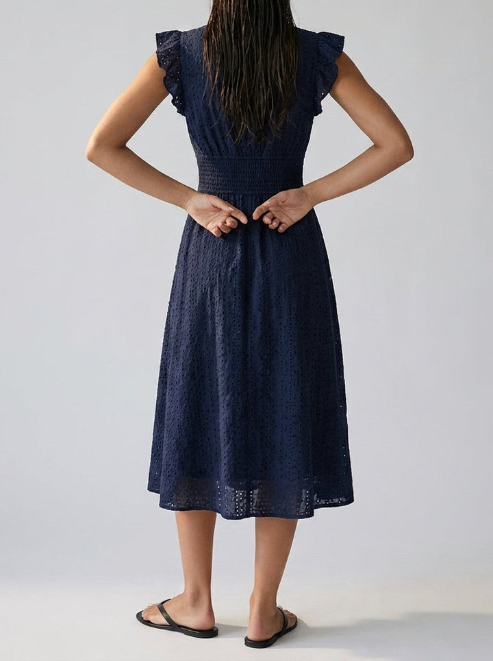 Vestito midi da donna in broderie anglaise – scollo a V e maniche corte volantate